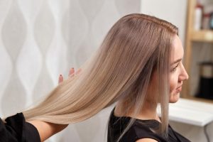 علت چرب شدن مو بعد از کراتینه و بوتاکس چیست ؟